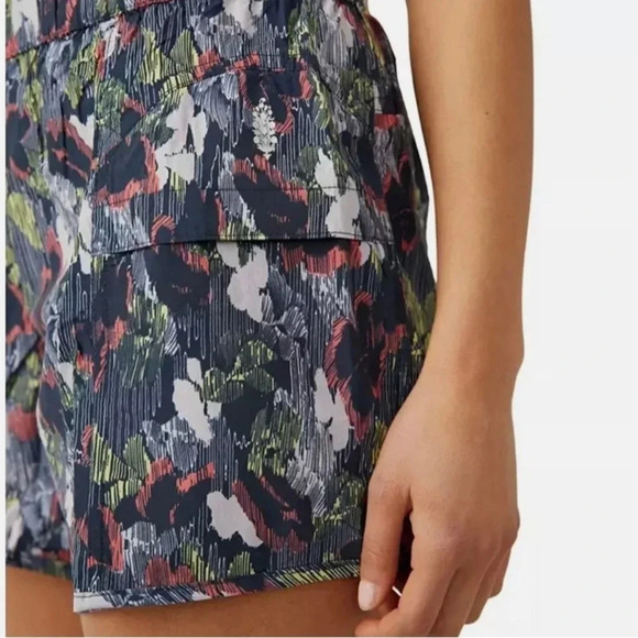 NWT Free People Movement In The Wild Printed Shorts Supernova Combo Size S - Picture 13 of 13
